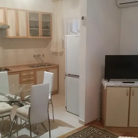 Apartment B&k