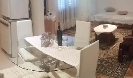 Apartamento B&k Raslina